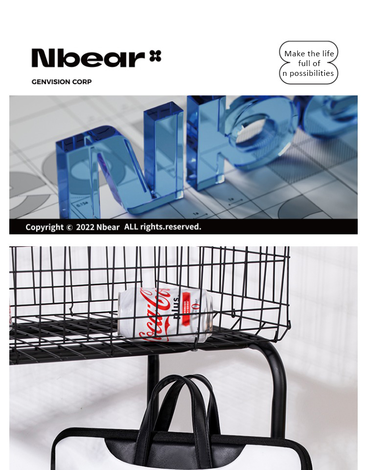 Letter PU laptop bag detail