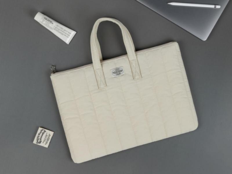 Soft Laptop Bag 15.png